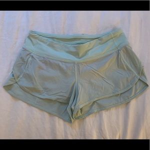 Lulu lemon run speed up short- 2.5”